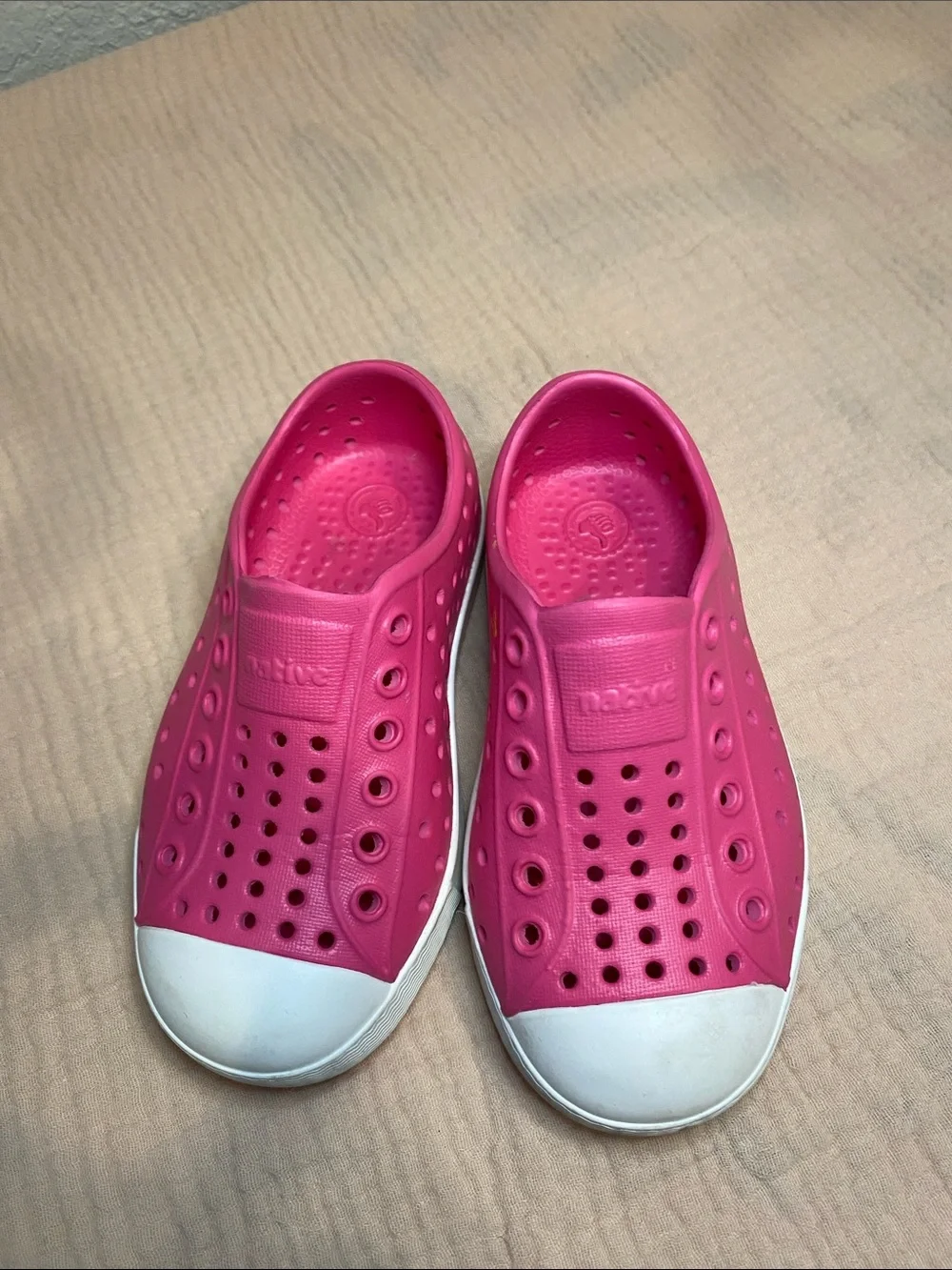 Native Shoes Kids Hot Pink Slip-On Water Shoes with White Toe